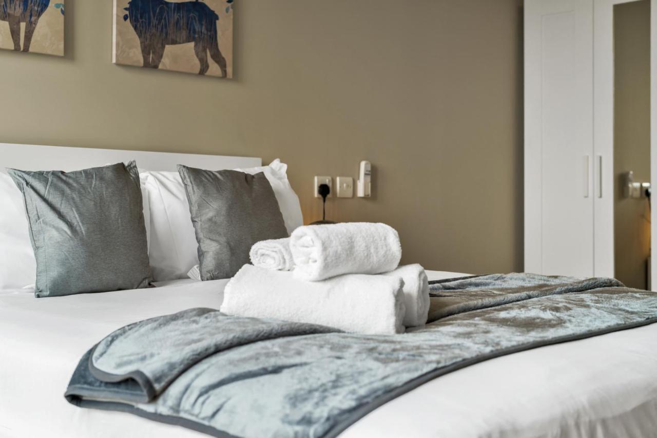 Oyo Fine B&B Hanwell المظهر الخارجي الصورة