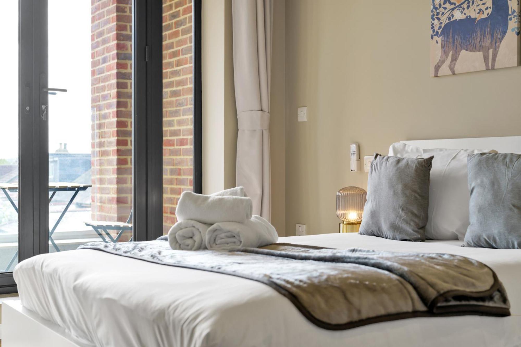 Oyo Fine B&B Hanwell المظهر الخارجي الصورة